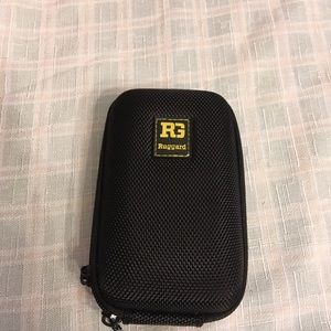 RG Ruggard zippered phone case
